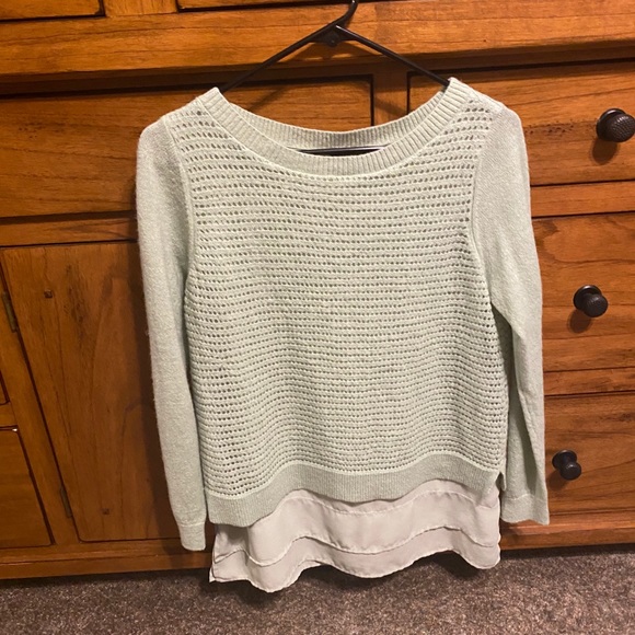 The Limited Sweater - Picture 1 of 3